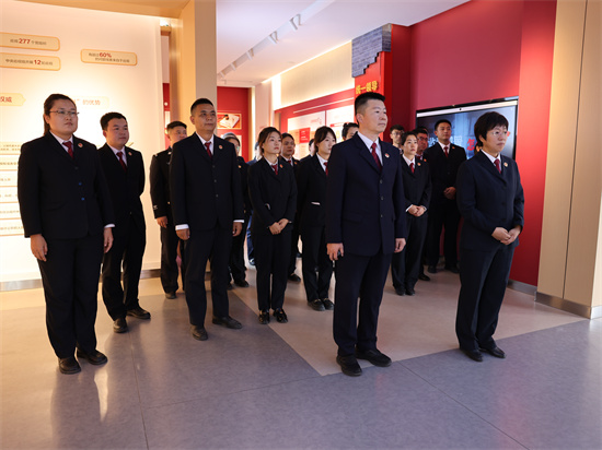 学思践悟强根基，知行合一铸铁军——鄂托克前旗人民检察院2025年度政治轮训圆满结业